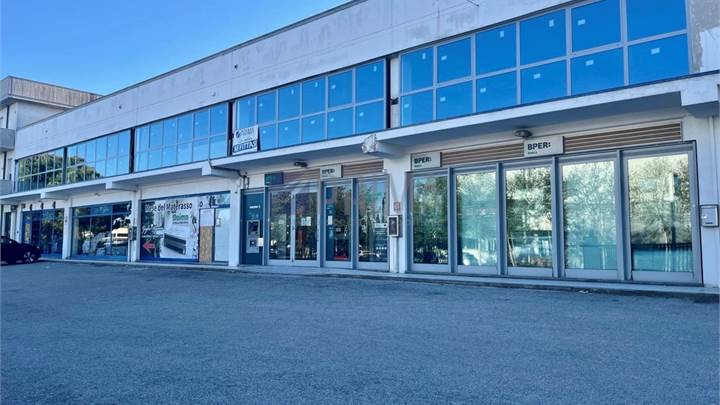 Ufficio in affitto Ancona zona Baraccola 