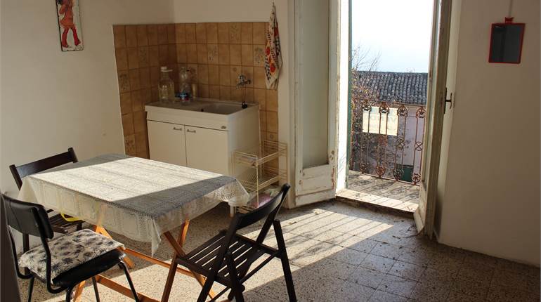 Staffolo appartamento in centro storico panoramico
