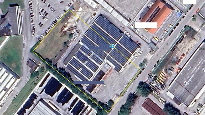 Capannone industriale con uffici e corte esclusiva