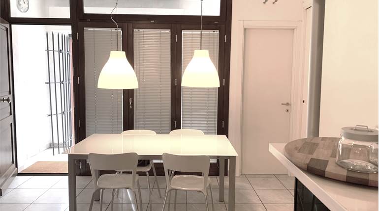 Monolocale arredato zona Borgo Rodi 