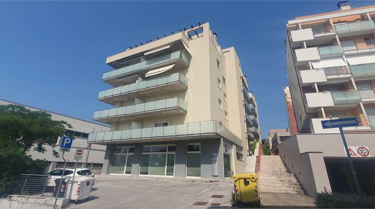 ANCONA zona Palombare Appartamento Green