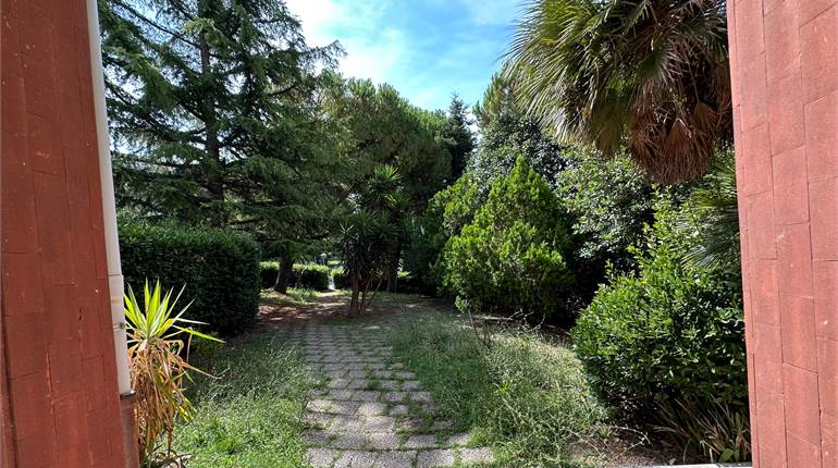 Pietralacroce: Appartamento ampio e luminoso, in zona residenziale.