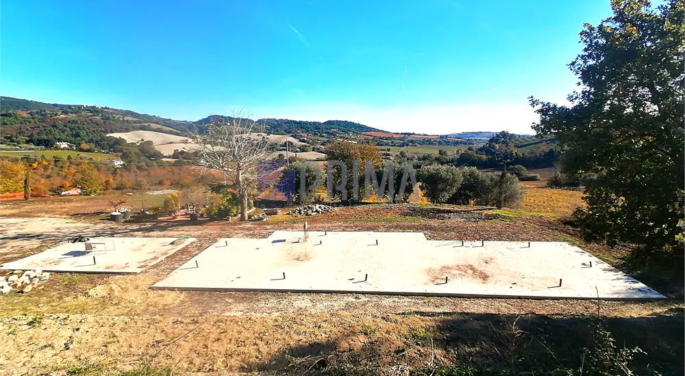 Area Edificabile per Casale e Annesso