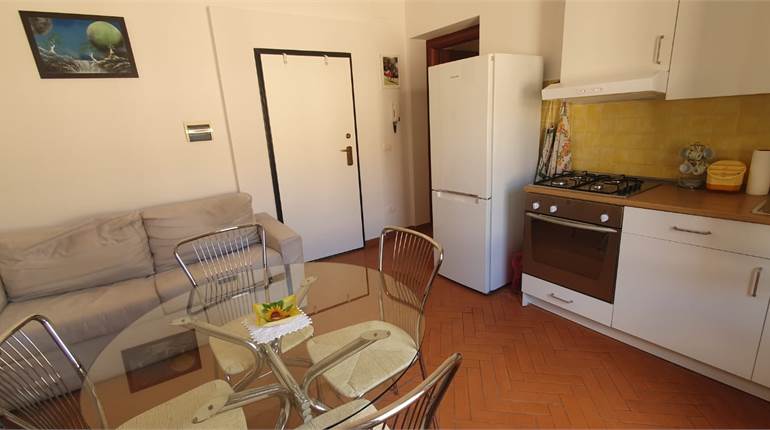 Elegante trilocale ristrutturato con posto auto in Piazza Oberdan a Jesi