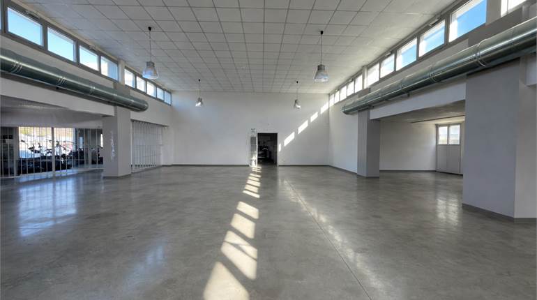 Fabbricato artigianale