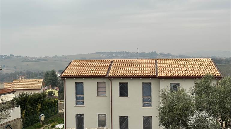 Villetta a schiera con garage