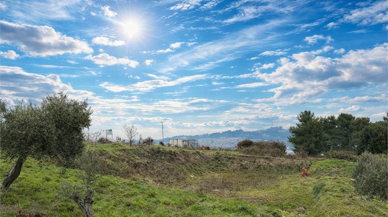 Area Edificabile con sbancamento e palificazione eseguiti