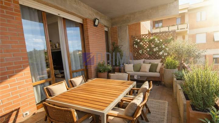 Elegante appartamento riqualificato con terrazza panoramica 