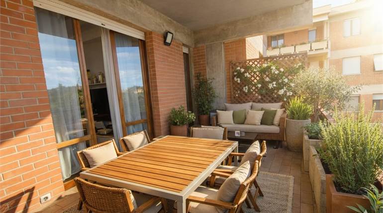 Elegante appartamento riqualificato con terrazza panoramica 