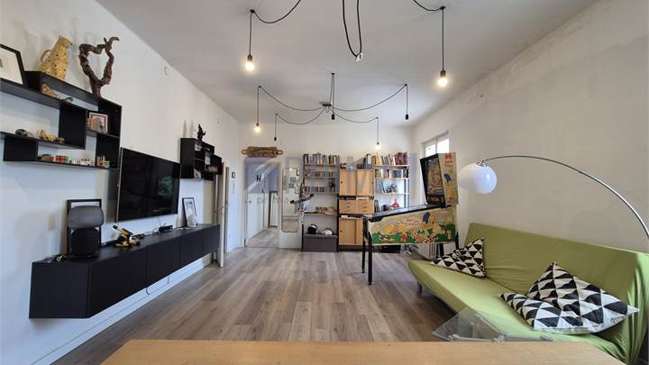 Grande appartamento con terrazza