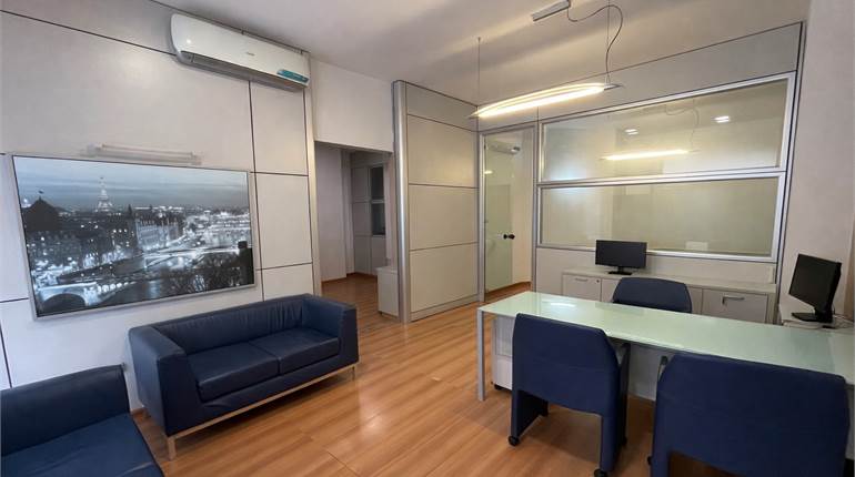 Negozio in Corso Amendola